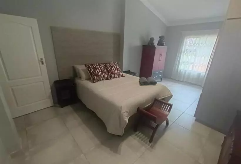 پانسیون Clyde S On Dale Guest House