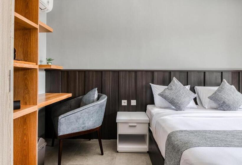 Пансион Djenek Seminyak