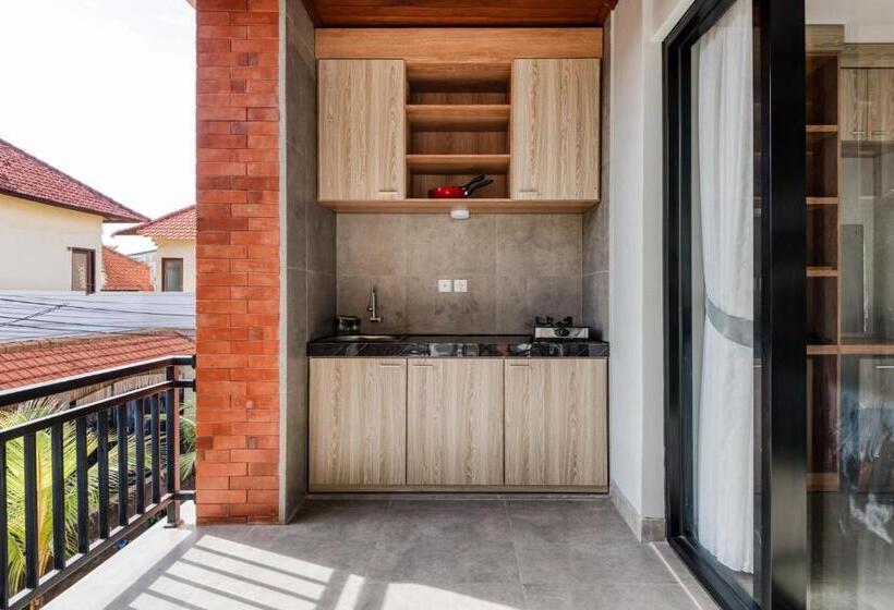 Пансион Djenek Seminyak