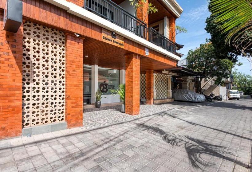 Пансион Djenek Seminyak