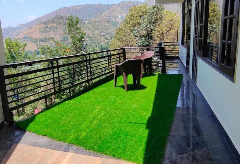 Пансион Hazelwood Kandaghat