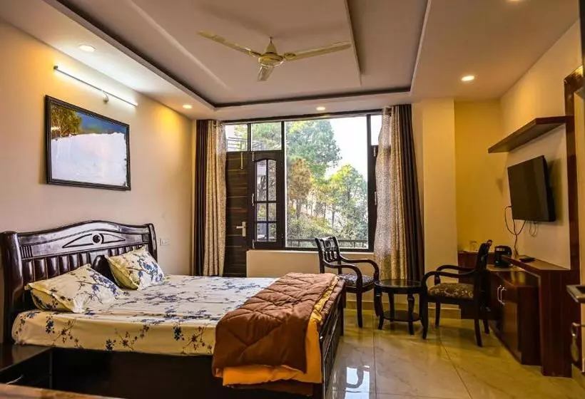 Majatalo Hazelwood Kandaghat