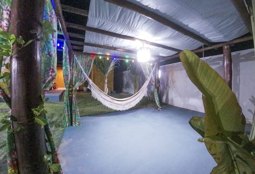 هاستل Pousada Zarah