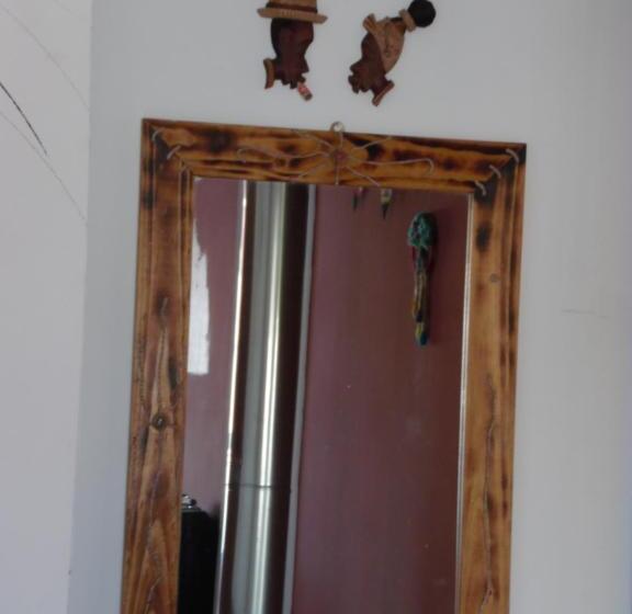 تختخواب و صبحانه Molino Rojo Hostel