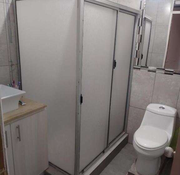 تختخواب و صبحانه Molino Rojo Hostel