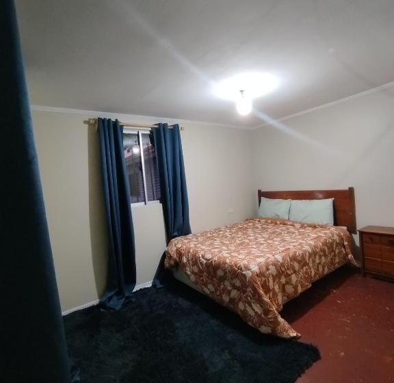 تختخواب و صبحانه Molino Rojo Hostel