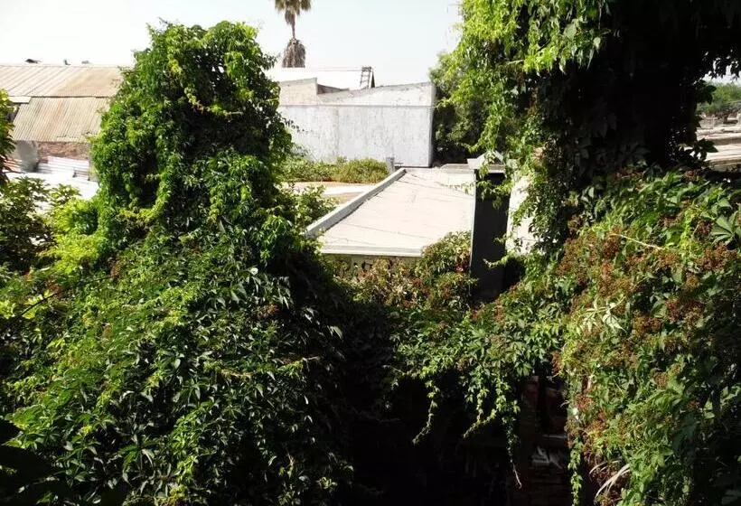 Aamiaismajoitus (B&B) Molino Rojo Hostel