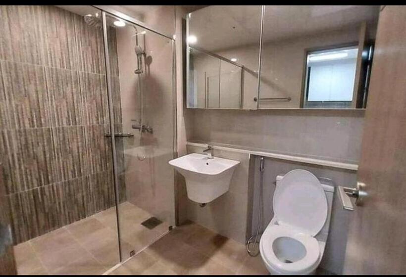 Condo In Clark Pampanga Beside Hilton Hotel And Casino