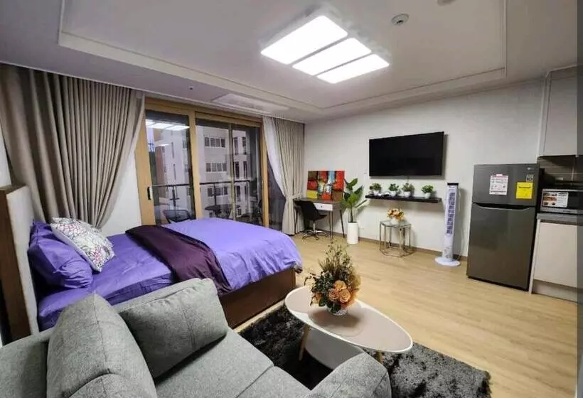 Condo In Clark Pampanga Beside Hilton Hotel And Casino