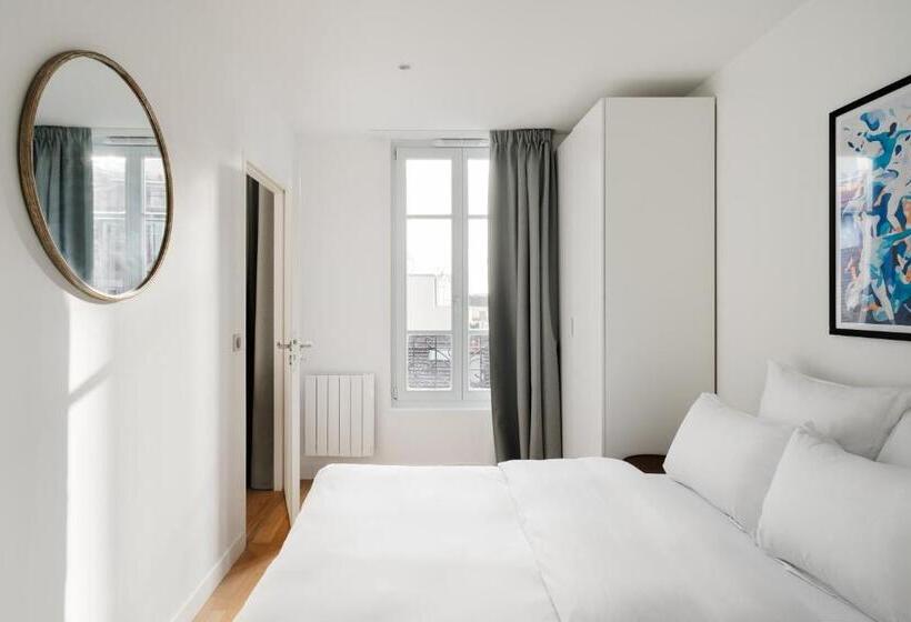 Emilie Homes   Clichy