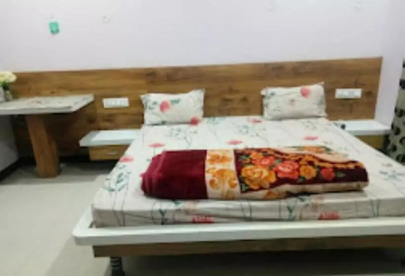 ホテル होटल इन्द्राणी पैलेस , Bediya