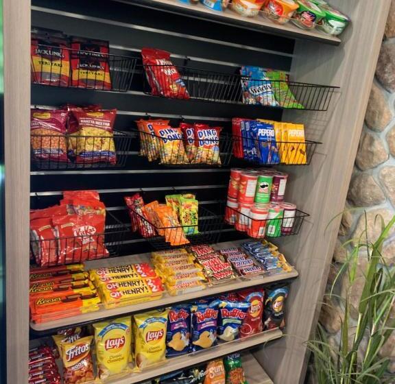 هتل 109 Per Night Cascade Lodge Suite Pool 2 Hot Tubs Sauna Gym