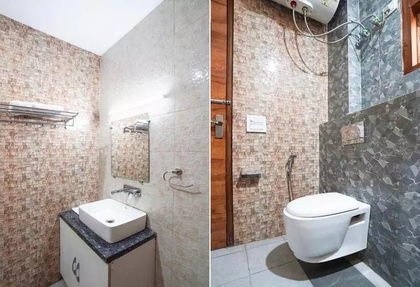 ホテル Townhouse 1337 Shavin Manor