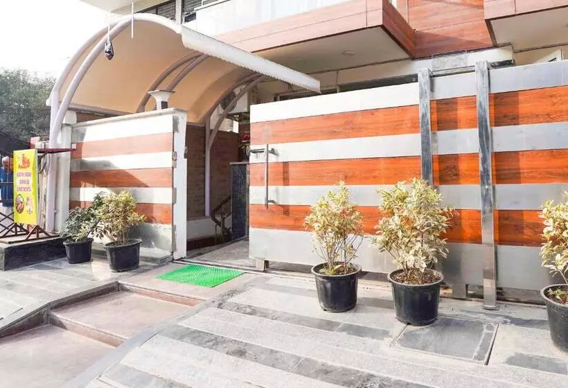 ホテル Townhouse 1337 Shavin Manor