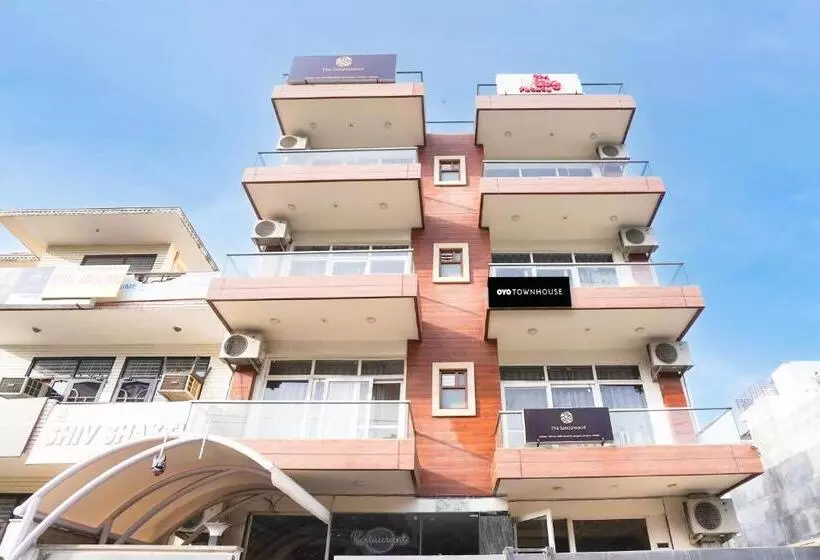 ホテル Townhouse 1337 Shavin Manor