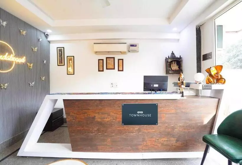 ホテル Townhouse 1337 Shavin Manor