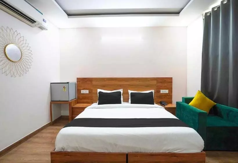 ホテル Townhouse 1337 Shavin Manor