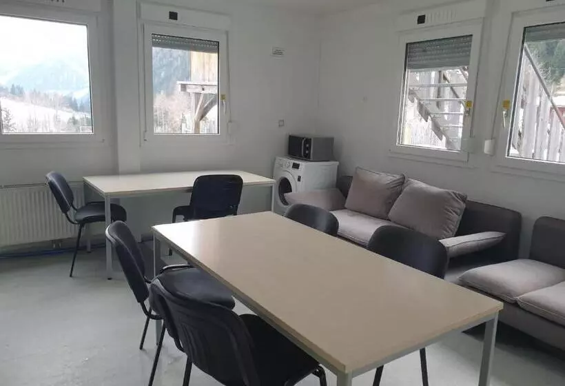 カプセルホテル Gletscher Trail Hostel
