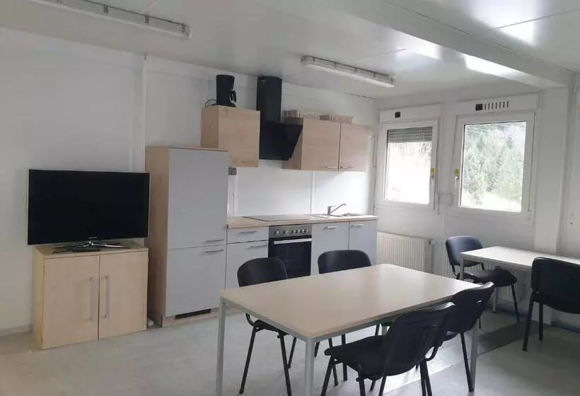 カプセルホテル Gletscher Trail Hostel