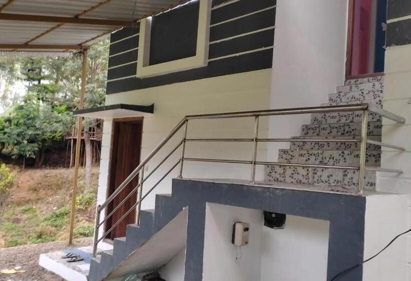 בית מלון כפרי Jacaranda Resorts