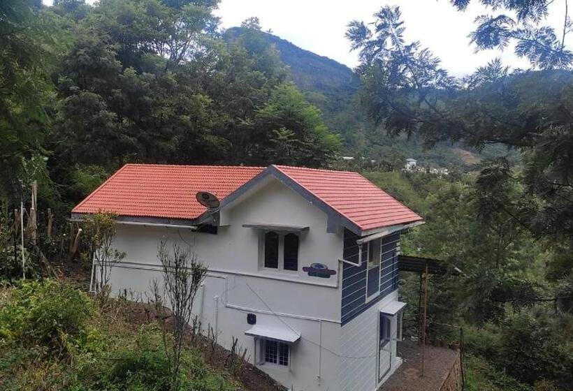 בית מלון כפרי Jacaranda Resorts