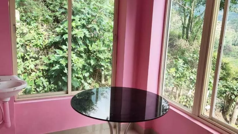 Hotelli Jacaranda Resorts