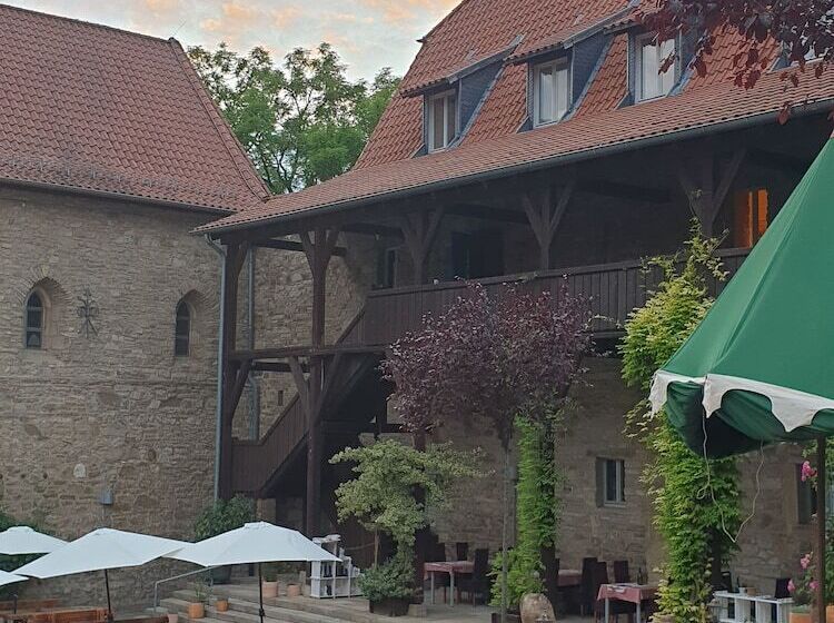 Отель Kloster Cornberg