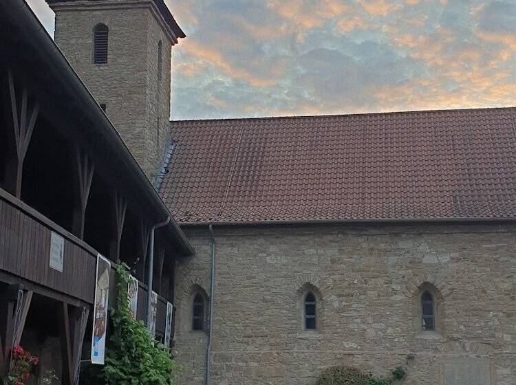 Отель Kloster Cornberg