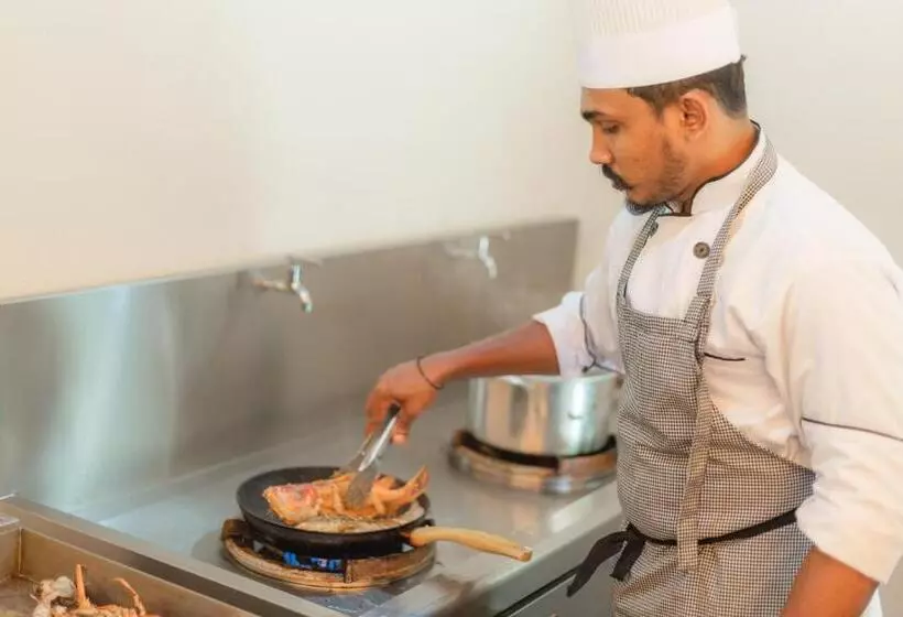 Hotelli Omkara Rekawa