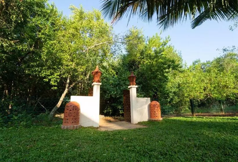 Hotelli Omkara Rekawa