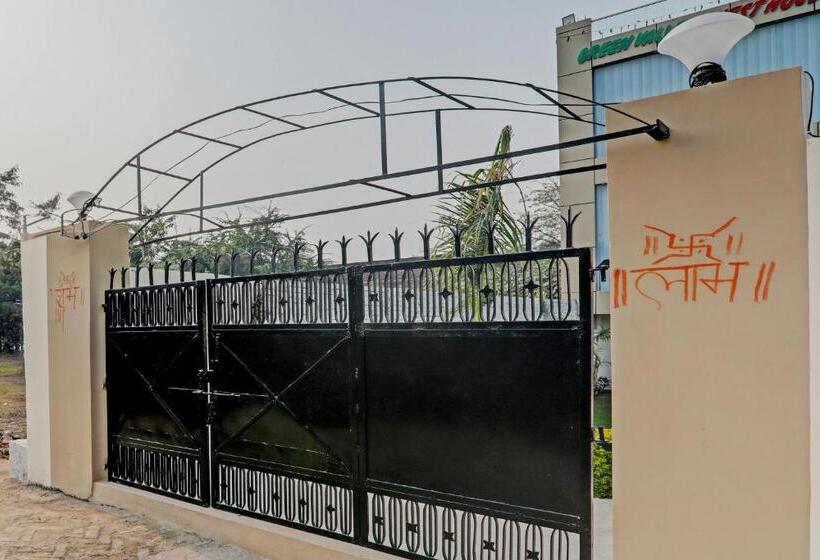 Отель Oyo Green Valley Guest House