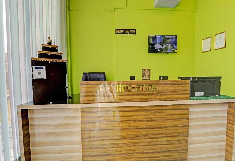 Отель Oyo Green Valley Guest House