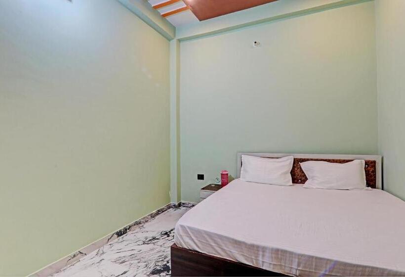 Отель Oyo Green Valley Guest House