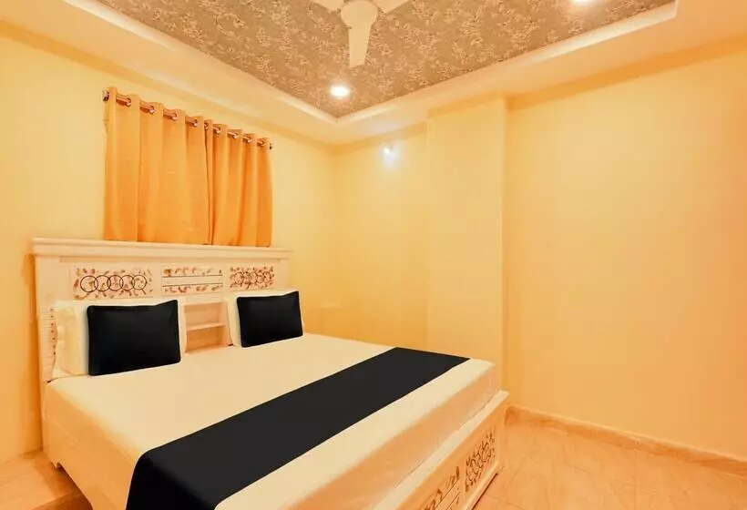 Oyo Flagship Hotel Bommarillu