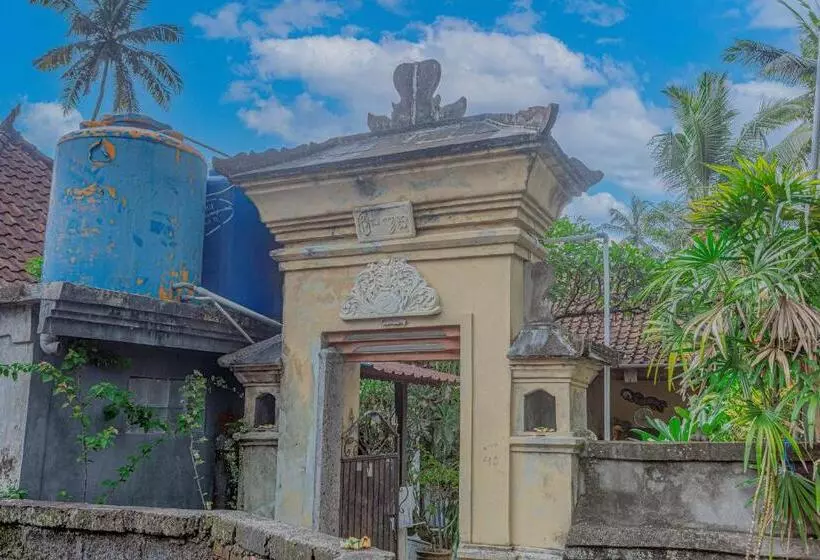 Majatalo Griya Buda Guest House