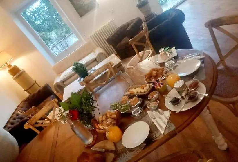 Majatalo L Escale De Beauregard