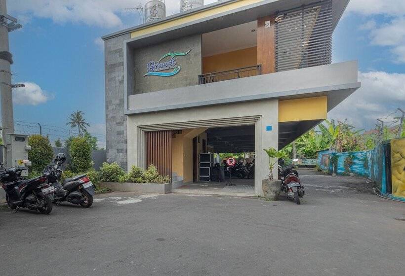 펜션 Srinadi Waterpark Villa