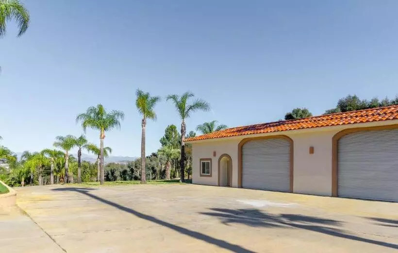 Edna Terrace By Fieldtrip Resort Style Estate With Pool Spa Meditation Game Room