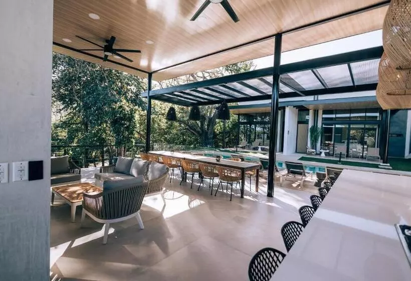 Hotelli Epic Tamarindo Boutique