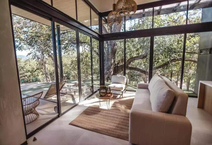 Hotelli Epic Tamarindo Boutique