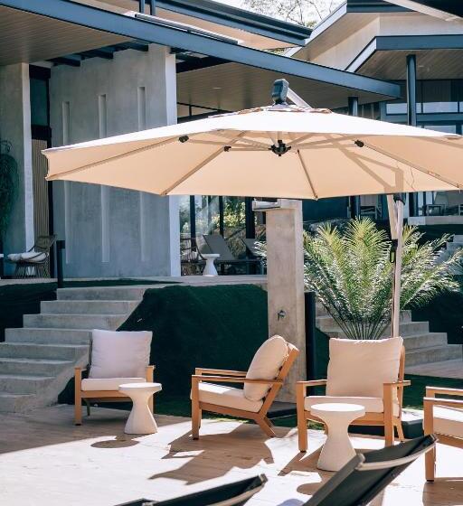 Отель Epic Tamarindo Boutique