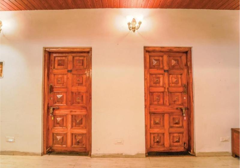 Hotelli Mozar Palace By Joy Suites