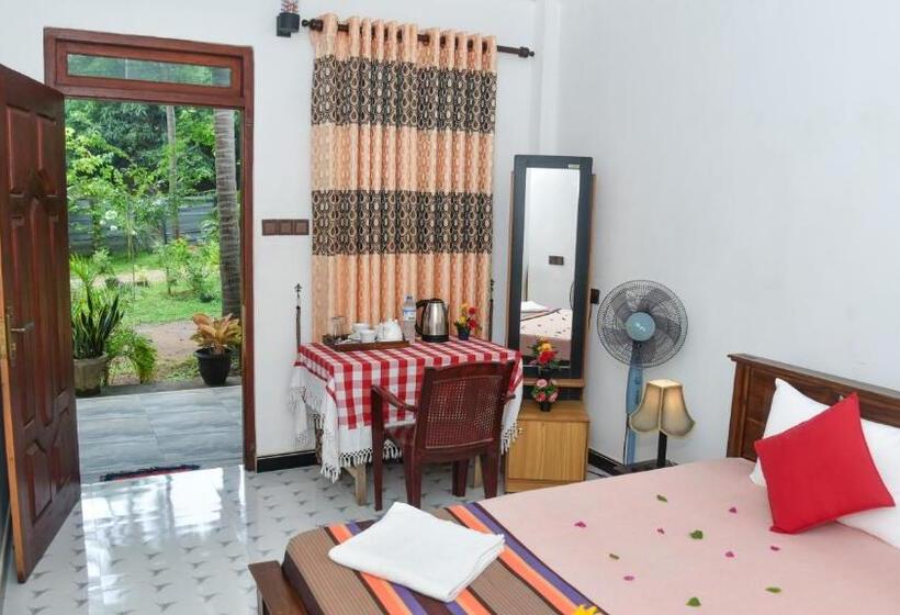 Hotel Prem Nadee Homestay