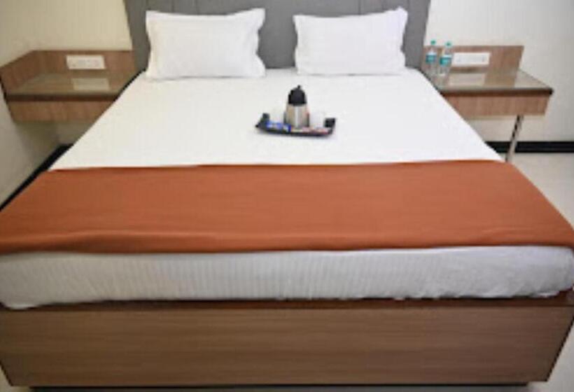 בית מלון כפרי Pritam Park, Jalgaon, Maharashtra