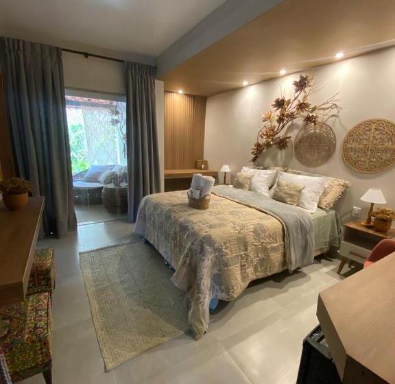 Отель Vale Zirá