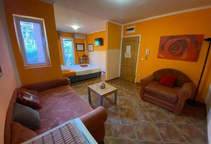 Markovic Apartmani Becici