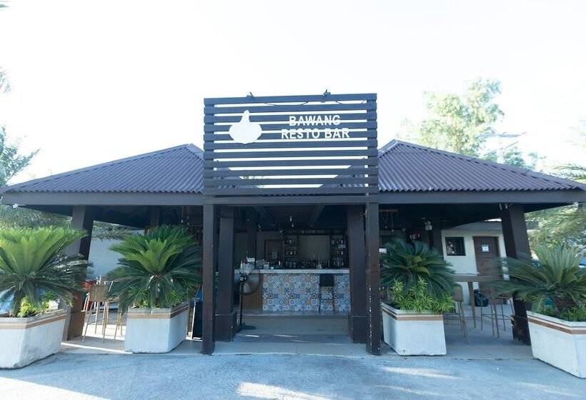 Asaricha Tropical Beach Resort