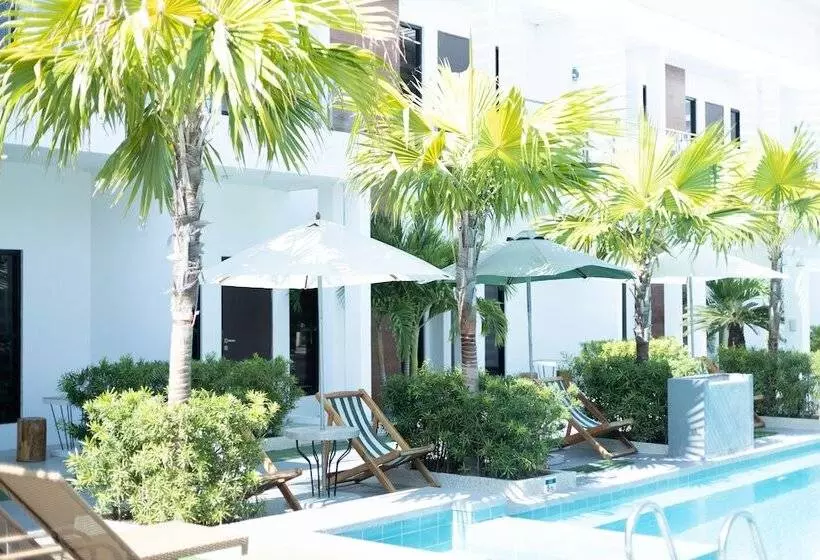 Asaricha Tropical Beach Resort