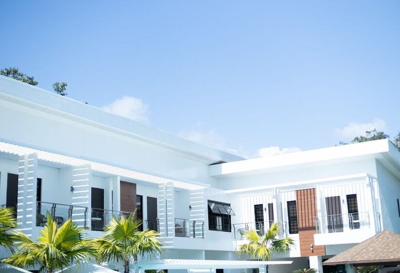 Asaricha Tropical Beach Resort