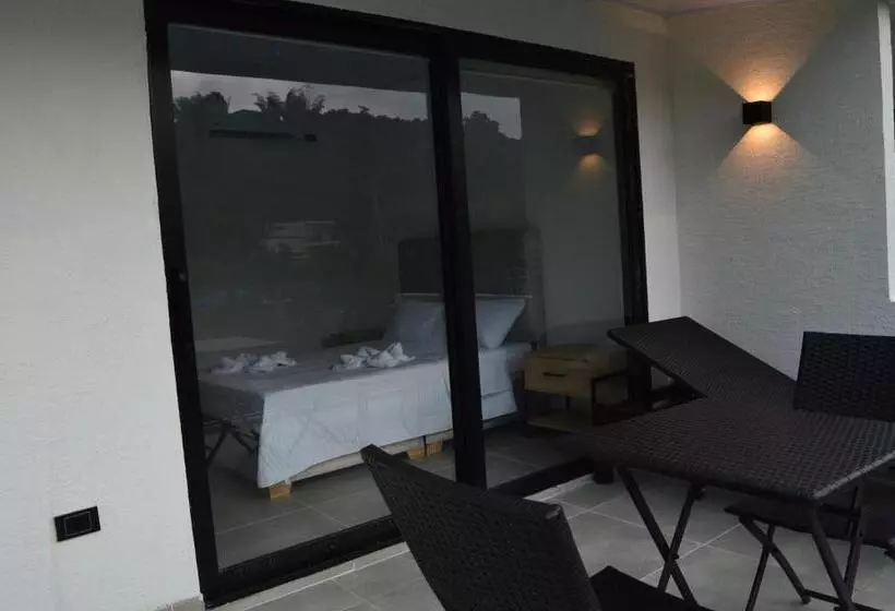Guacamayas Resort Vacation
